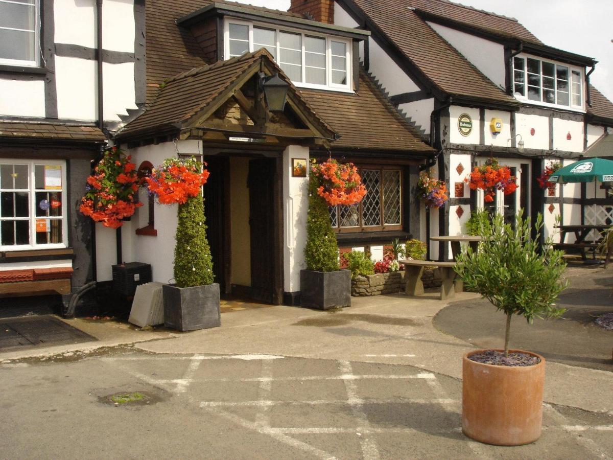 Готель Rose & Crown Тенбері Екстер'єр фото